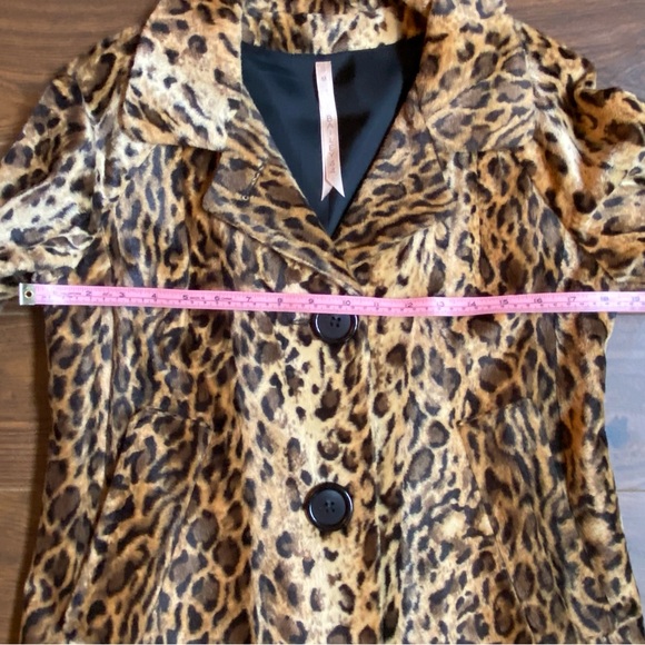 NWOT Bailey 44 velvet jacket in leopard print - Picture 7 of 10
